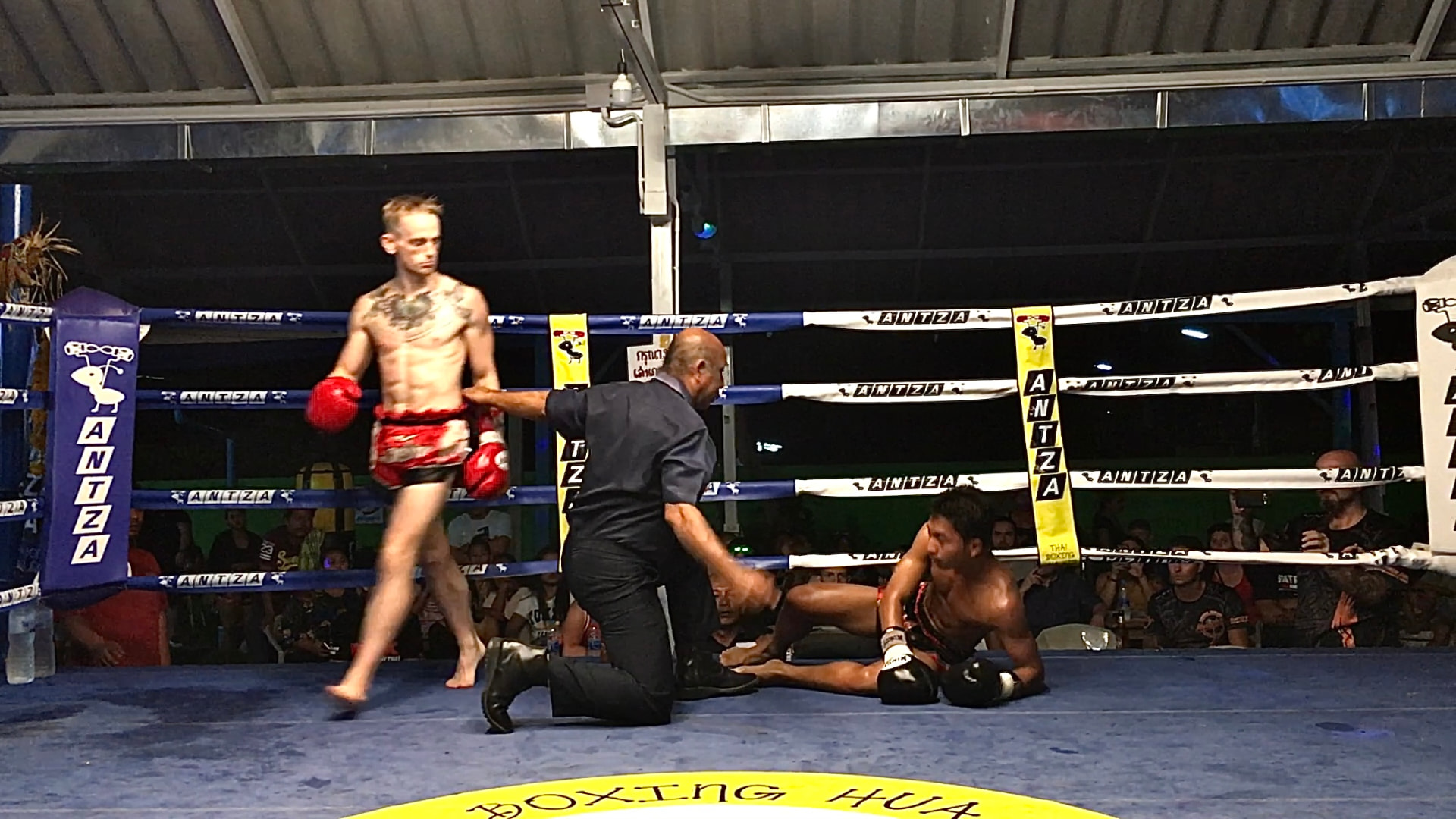 Knockdown victory in the ring at Antza Gym